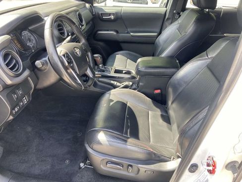 Used 2022 Toyota Tacoma TRD Pro AWD/4WD image 16