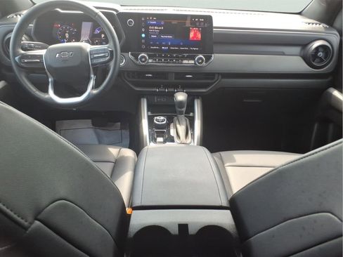 Used 2025 Chevrolet Colorado Trail Boss AWD/4WD image 12