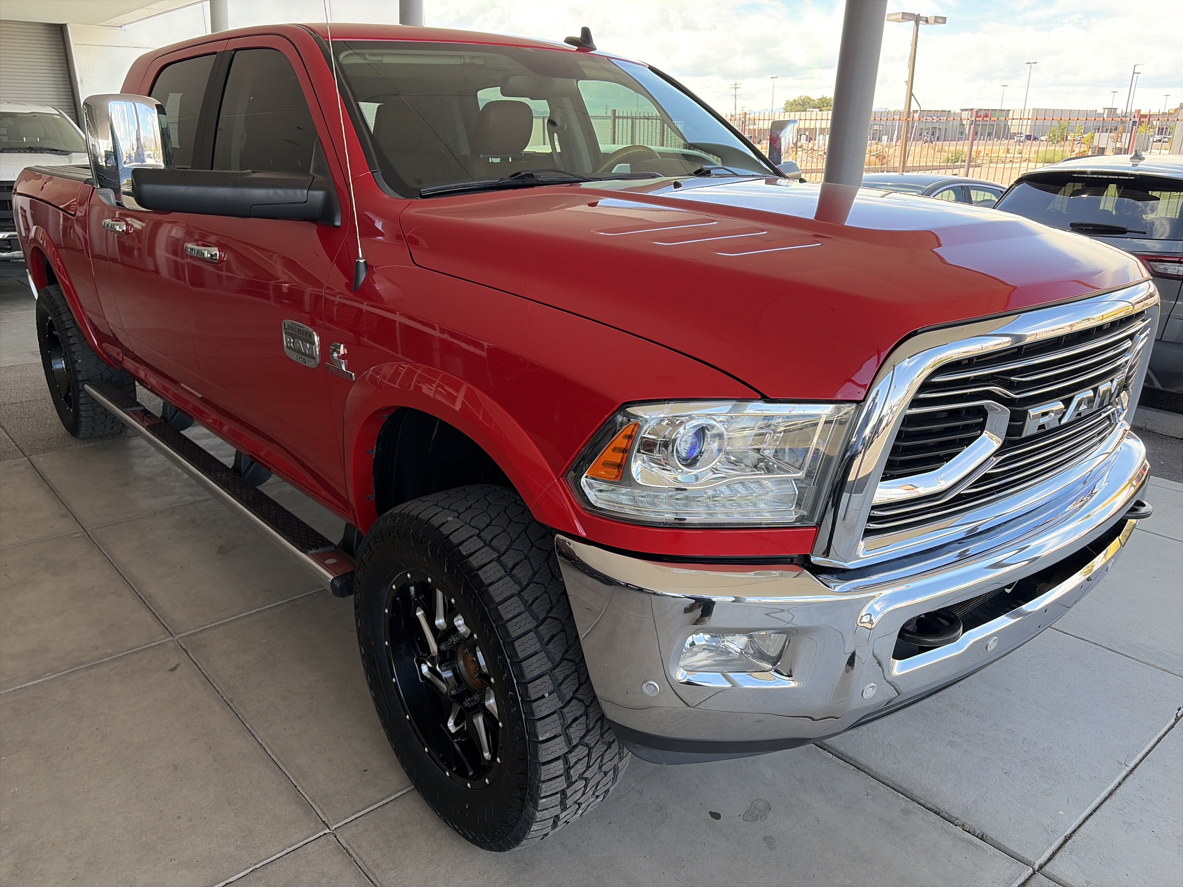 Used 2018 RAM 3500 Laramie Longhorn w/ Cold Weather Group AWD/4WD image 3