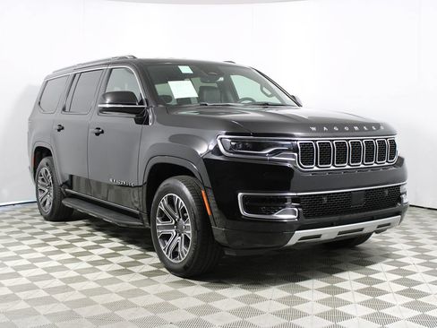 Used 2024 Jeep Wagoneer Series II w/ Flexible Seating Group RWD image 38