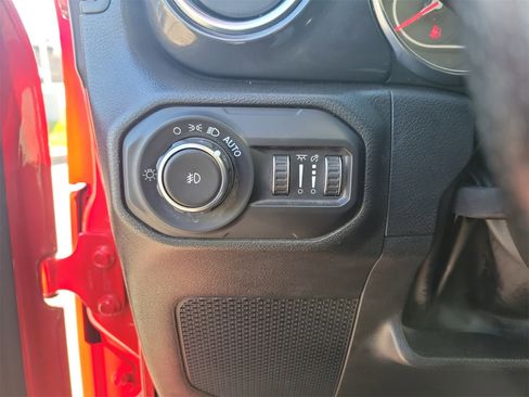 Used 2022 Jeep Wrangler Unlimited Rubicon w/ Trailer Tow Package image 20