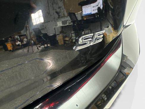 Used 2025 Toyota Camry SE w/ Multimedia Upgrade Package image 24