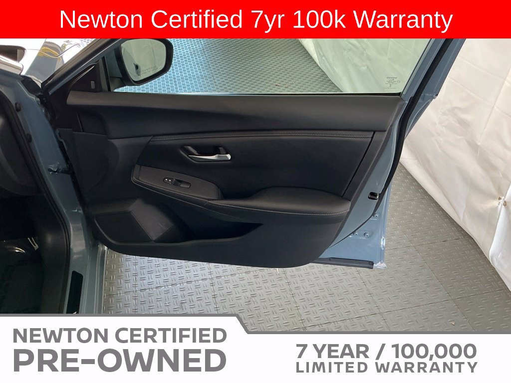 Used 2025 Nissan Sentra SV FWD image 36