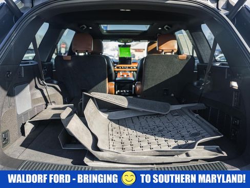 Used 2022 Lincoln Aviator Reserve w/ Equipment Group 201A image 9