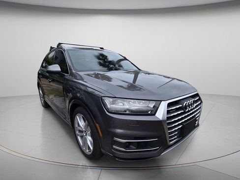 Used 2018 Audi Q7 3.0T Prestige image 4