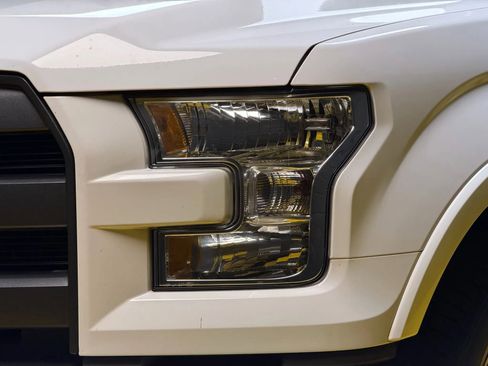 Used 2017 Ford F150 Lariat image 7