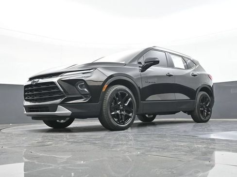 Used 2024 Chevrolet Blazer LT w/ Convenience Package FWD image 55