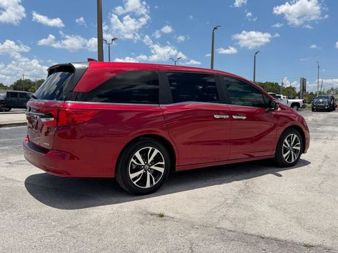 Used 2024 Honda Odyssey Touring image 5