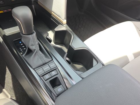 Used 2026 Toyota Camry SE FWD image 12
