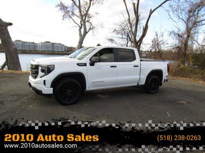 Used 2024 GMC Sierra 1500 Pro w/ Graphite Edition