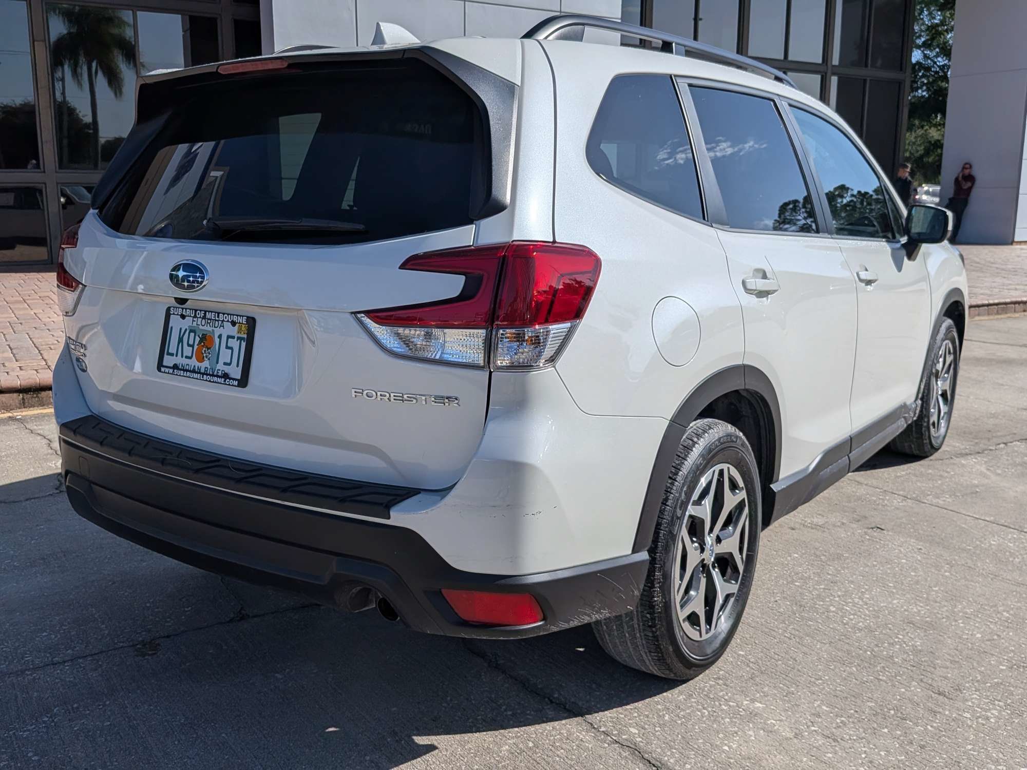 Used 2021 Subaru Forester Premium AWD/4WD image 4