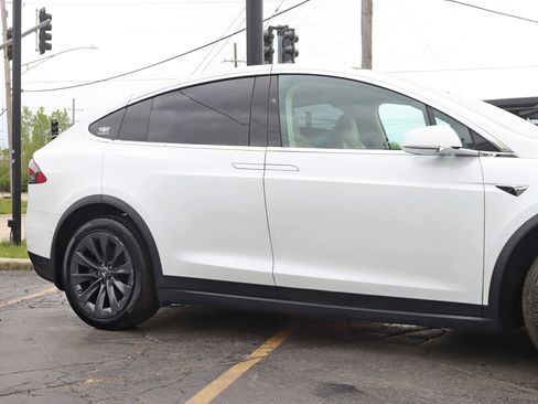 Used 2018 Tesla Model X 100D AWD/4WD image 4