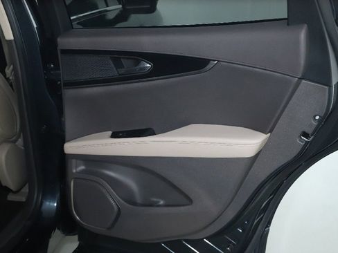Certified 2023 Lincoln Nautilus Reserve AWD/4WD image 33