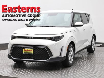 Used 2023 Kia Soul LX w/ LX Technology Package