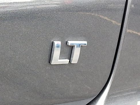 Used 2020 Chevrolet Equinox LT FWD image 29