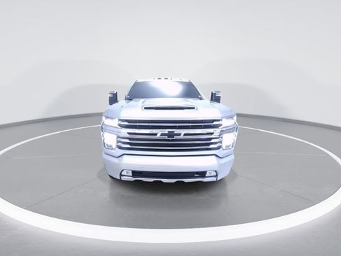 Used 2021 Chevrolet Silverado 2500 High Country image 2