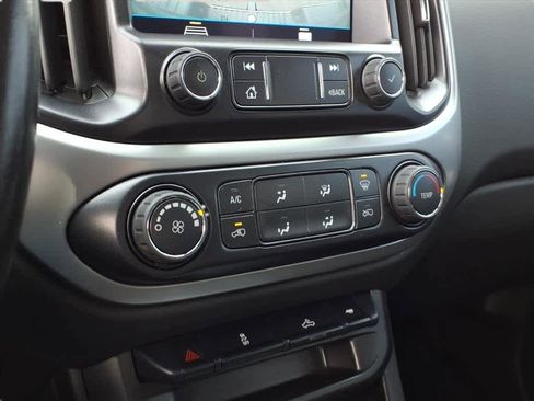 Used 2022 Chevrolet Colorado LT image 17