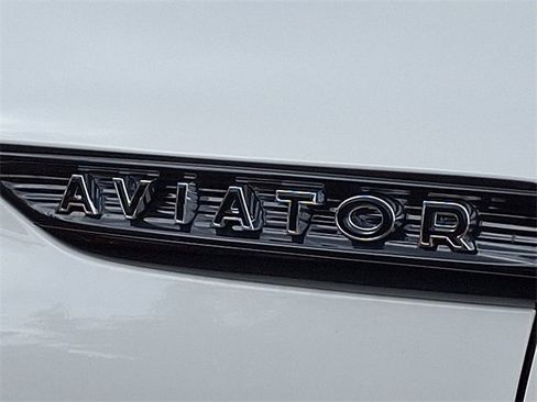New 2026 Lincoln Aviator Black Label w/ Jet Appearance Package AWD/4WD image 13
