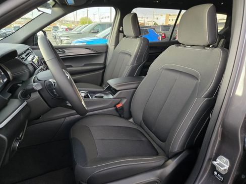 New 2026 Jeep Grand Cherokee L Laredo AWD/4WD image 14