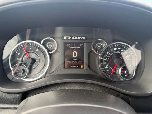 Used 2024 RAM 2500 Big Horn w/ Bed Utility Group image 9