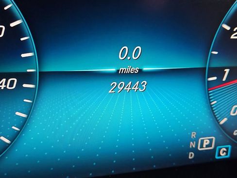 Used 2021 Mercedes-Benz GLC 300 4MATIC image 13