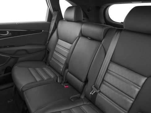 Used 2017 Kia Sorento SX image 17