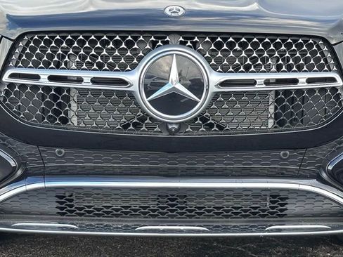 New 2026 Mercedes-Benz GLE 450 4MATIC image 3