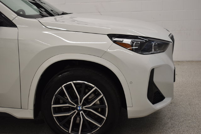 Used 2026 BMW X1 xDrive28i AWD/4WD image 13