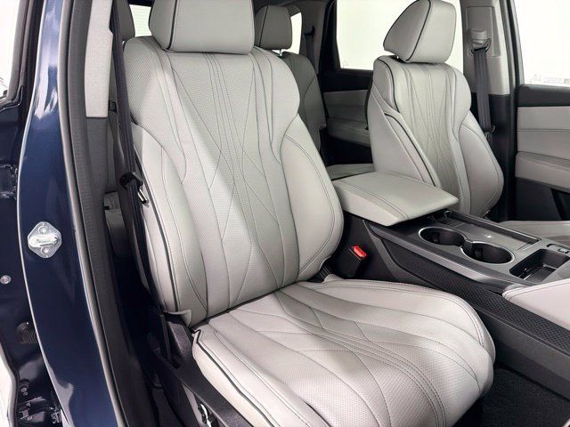 Certified 2026 Acura MDX w/ Advance Package AWD/4WD image 21