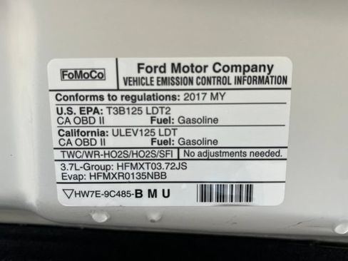 Used 2017 Lincoln MKX Reserve FWD image 17