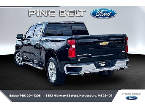 Used 2021 Chevrolet Silverado 1500 LTZ w/ LTZ Premium Package AWD/4WD image 2
