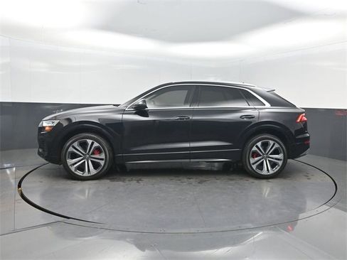 Used 2019 Audi Q8 Prestige image 2