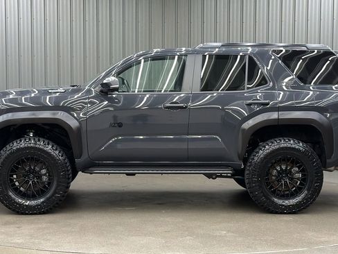 Used 2026 Toyota 4Runner TRD Off-Road Premium AWD/4WD image 2