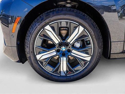 New 2026 BMW iX xDrive60 w/ Premium Package image 9