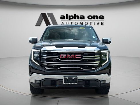 Used 2024 GMC Sierra 1500 SLT AWD/4WD image 2