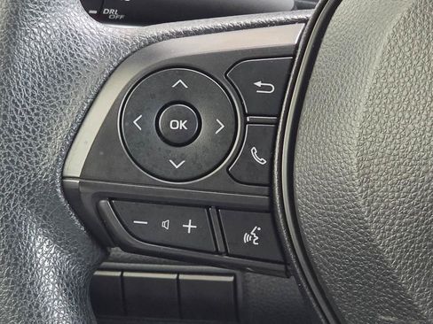 Used 2021 Toyota Corolla LE FWD image 18