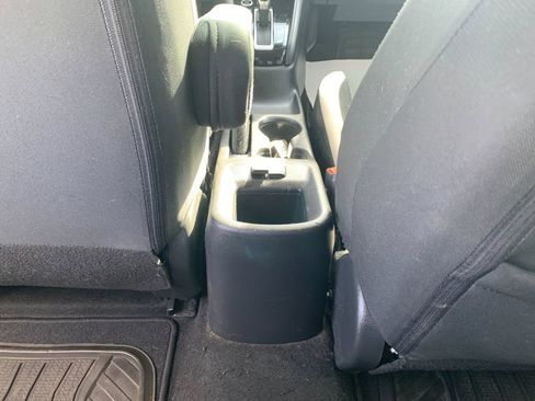 Used 2020 Nissan Versa SV FWD image 15