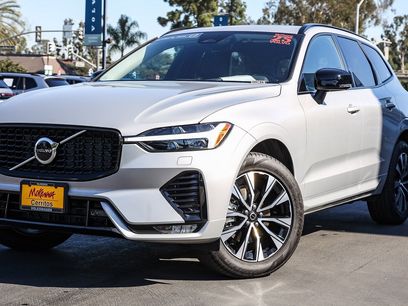 New 2025 Volvo XC60 B5 Core w/ Protection Package Premier