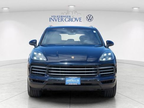 Used 2020 Porsche Cayenne AWD/4WD image 2