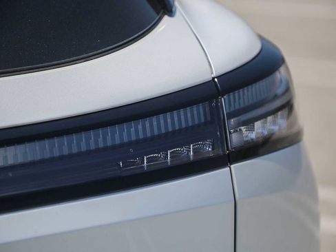 New 2025 Nissan Murano SV FWD image 9