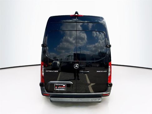 Used 2020 Mercedes-Benz Sprinter 3500 image 34