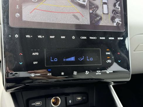 Certified 2023 Hyundai Tucson Limited AWD/4WD image 30