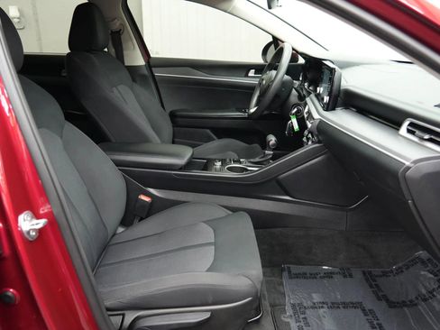 Used 2021 Kia K5 LX image 10