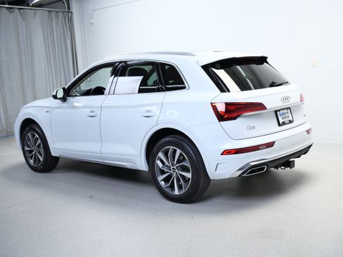 Used 2023 Audi Q5 2.0T Premium Plus w/ Premium Plus Package AWD/4WD image 11