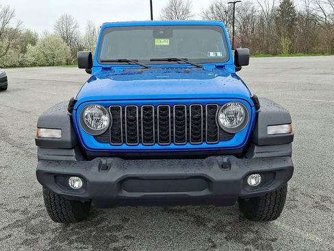 Used 2025 Jeep Wrangler Unlimited Sport AWD/4WD image 5