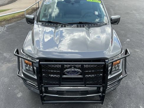 Used 2022 Ford F150 Lariat w/ Equipment Group 501A Mid image 11