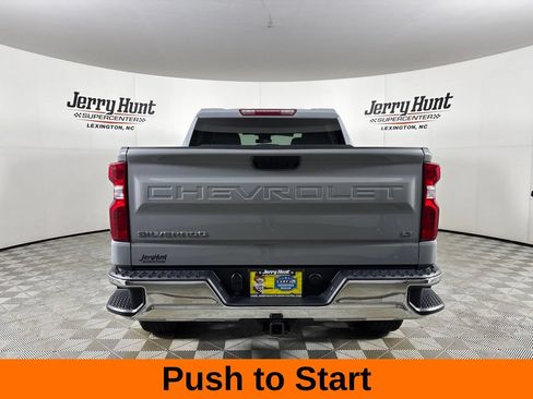 Used 2024 Chevrolet Silverado 1500 LT AWD/4WD image 7