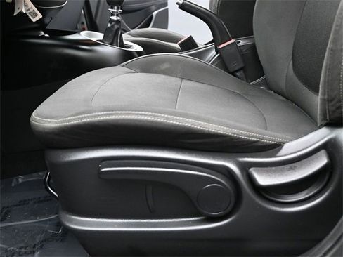 Used 2016 Kia Soul image 11