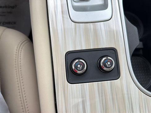 Used 2018 Nissan Murano Platinum FWD image 30