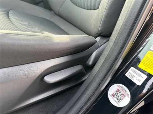 Used 2023 Toyota RAV4 LE image 20